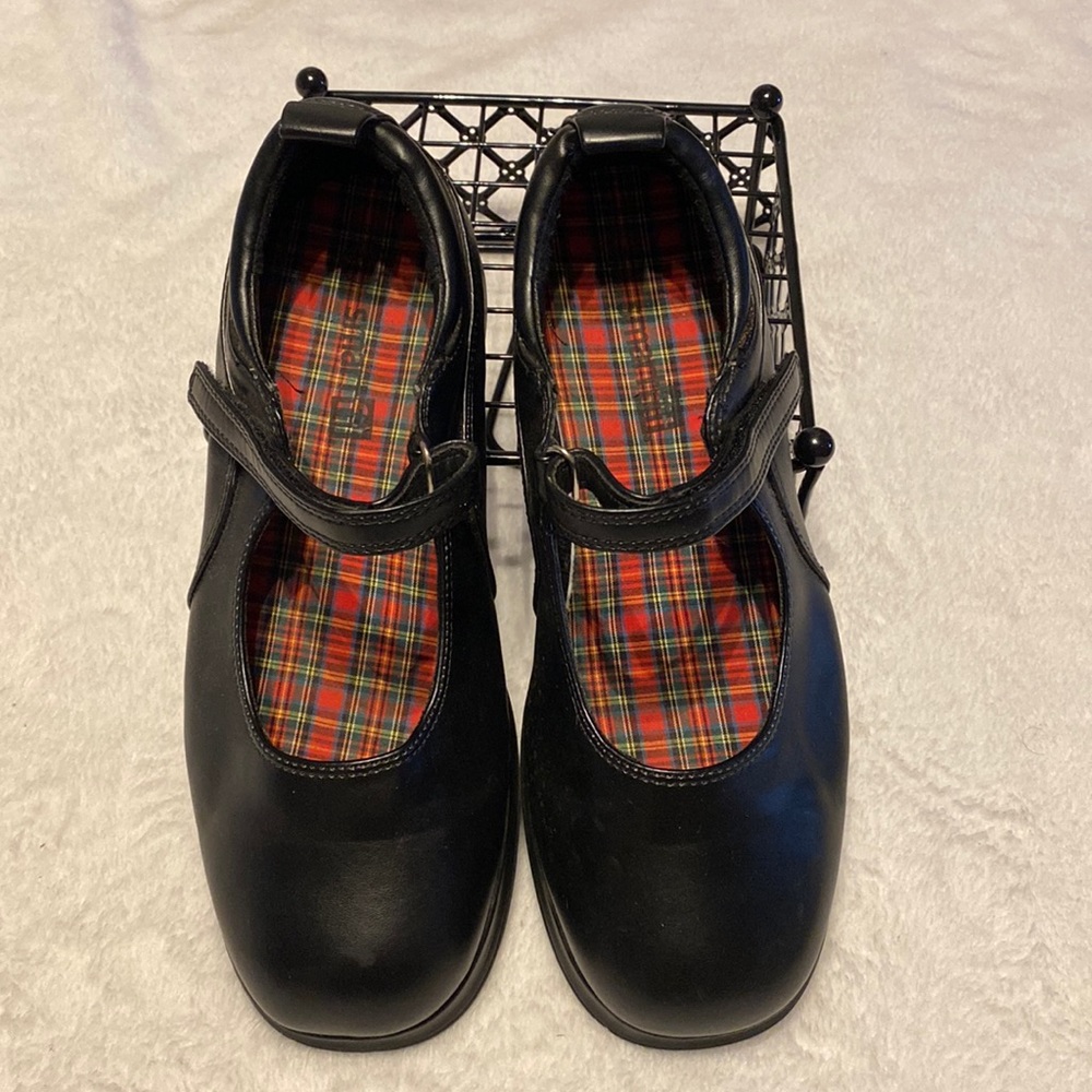 Girls Smart Fit Casual Dress Shoe